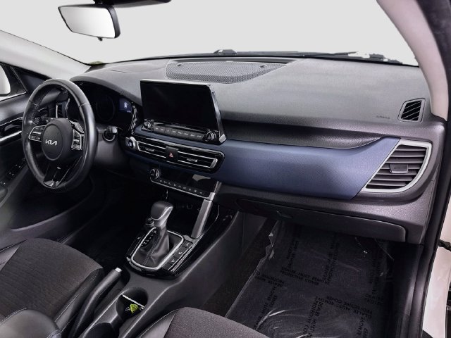 Used 2022 Kia Seltos S AWD/4WD image 29