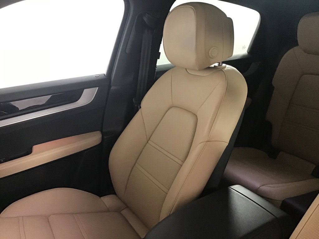 Certified 2026 Porsche Cayenne Coupe AWD/4WD image 20