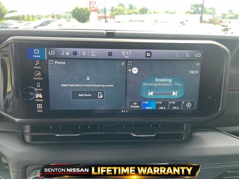 Used 2024 Jeep Wrangler Unlimited Rubicon w/ Convenience Group AWD/4WD image 18