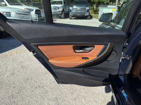 Used 2013 BMW 328i Sedan RWD image 17