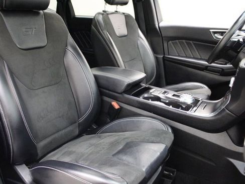 Certified 2019 Ford Edge ST w/ Equipment Group 401A AWD/4WD image 5