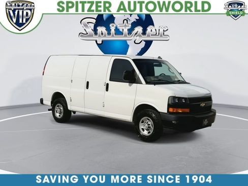 Used 2020 Chevrolet Express 2500 w/ Driver Convenience Package RWD image 3