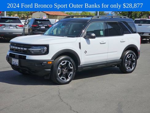 Used 2024 Ford Bronco Sport Outer Banks w/ Tech Package AWD/4WD image 4