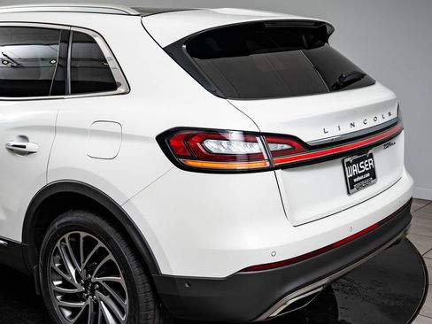 Used 2020 Lincoln Nautilus Reserve w/ Equipment Group 201A AWD/4WD image 19