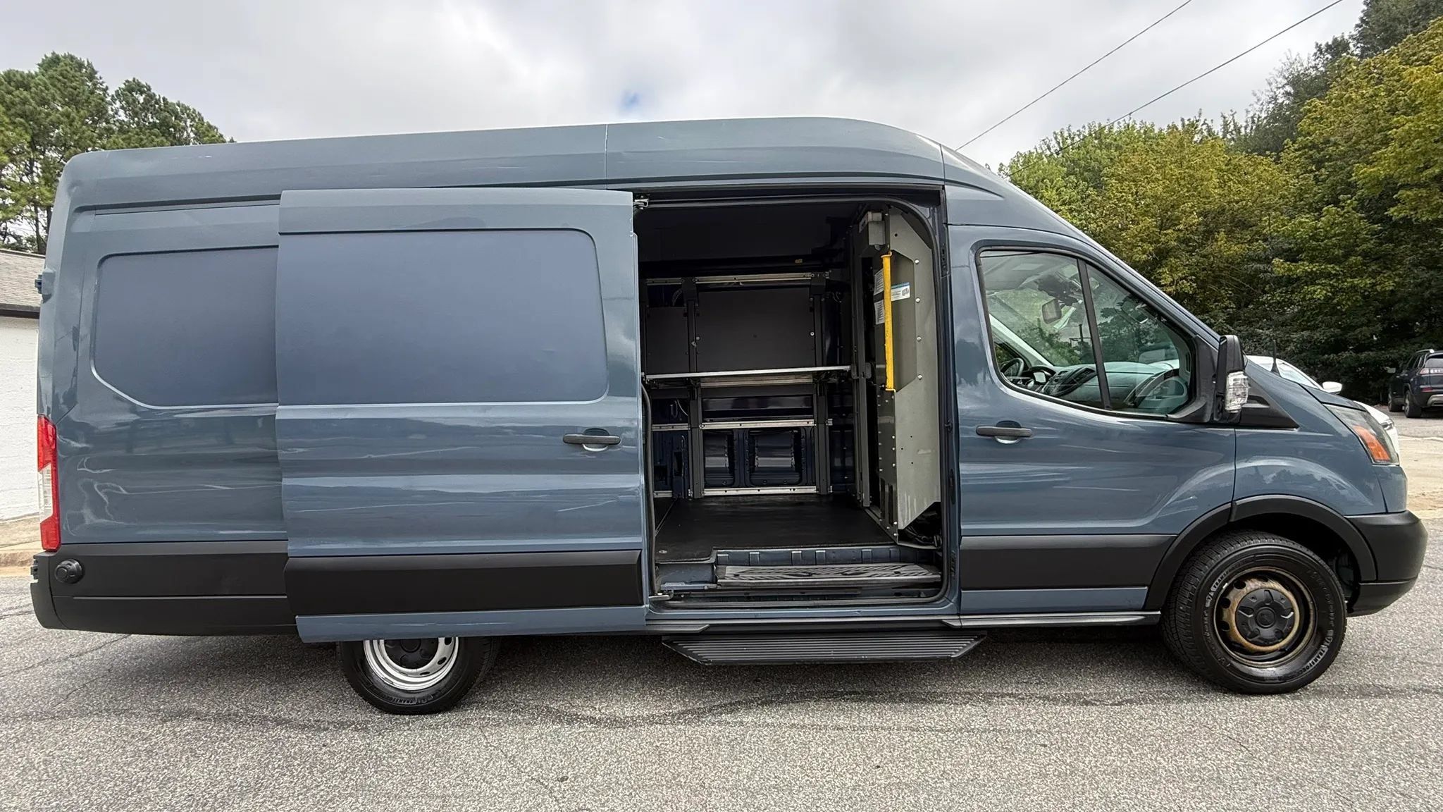 Used 2019 Ford Transit 250 148 High Roof Extended RWD image 7
