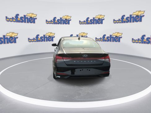 Used 2023 Hyundai Elantra SEL w/ Convenience Package image 7