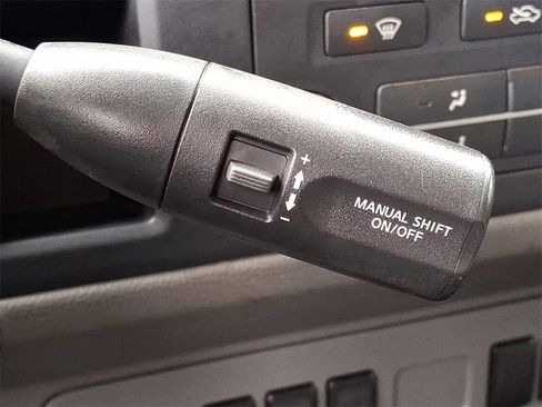 Used 2021 Nissan NV 1500 S image 17