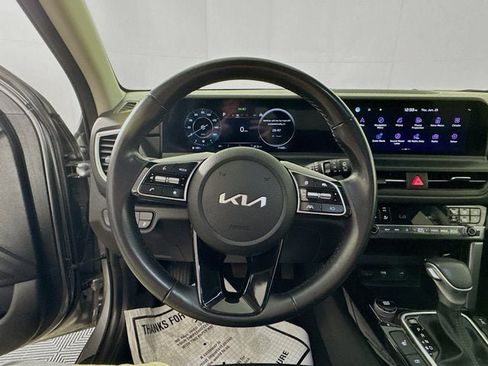 Certified 2024 Kia Seltos EX AWD/4WD image 11