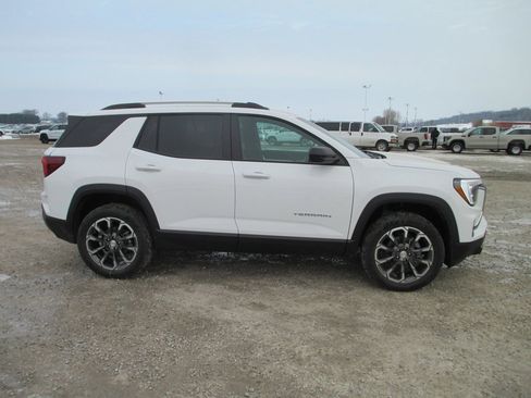 New 2026 GMC Terrain Elevation image 3