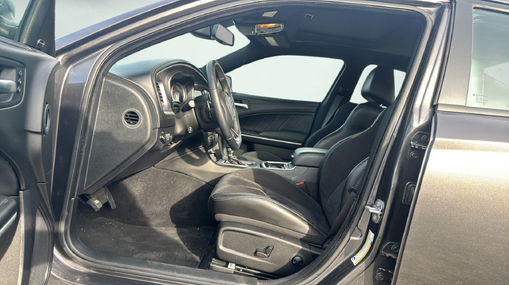 Used 2022 Dodge Charger Scat Pack RWD image 16