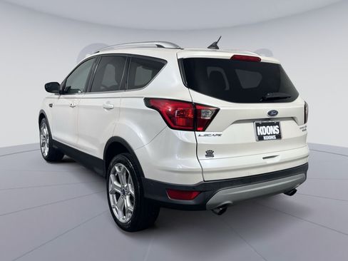 Used 2019 Ford Escape Titanium AWD/4WD image 4