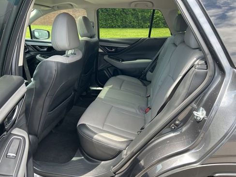 Used 2022 Subaru Outback Limited AWD/4WD image 6