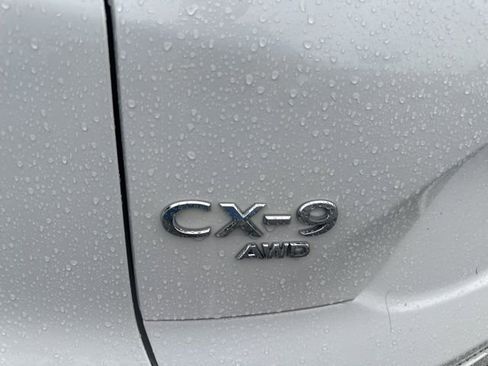 Used 2022 MAZDA CX-9 Touring image 15
