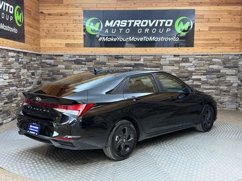 Used 2023 Hyundai Elantra SEL FWD image 20