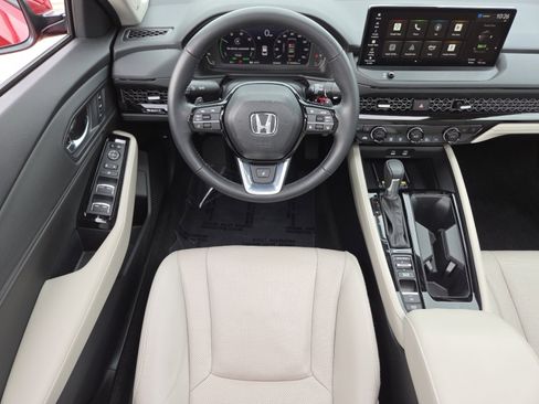 Certified 2025 Honda Accord Touring image 31