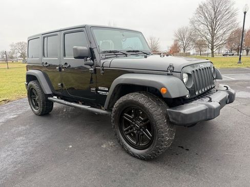 Used 2017 Jeep Wrangler Unlimited Sport image 3