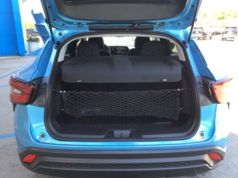New 2026 Chevrolet Trax LS w/ LS Convenience Package FWD image 40