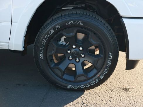 New 2026 RAM 1500 4x4 Crew Cab image 8