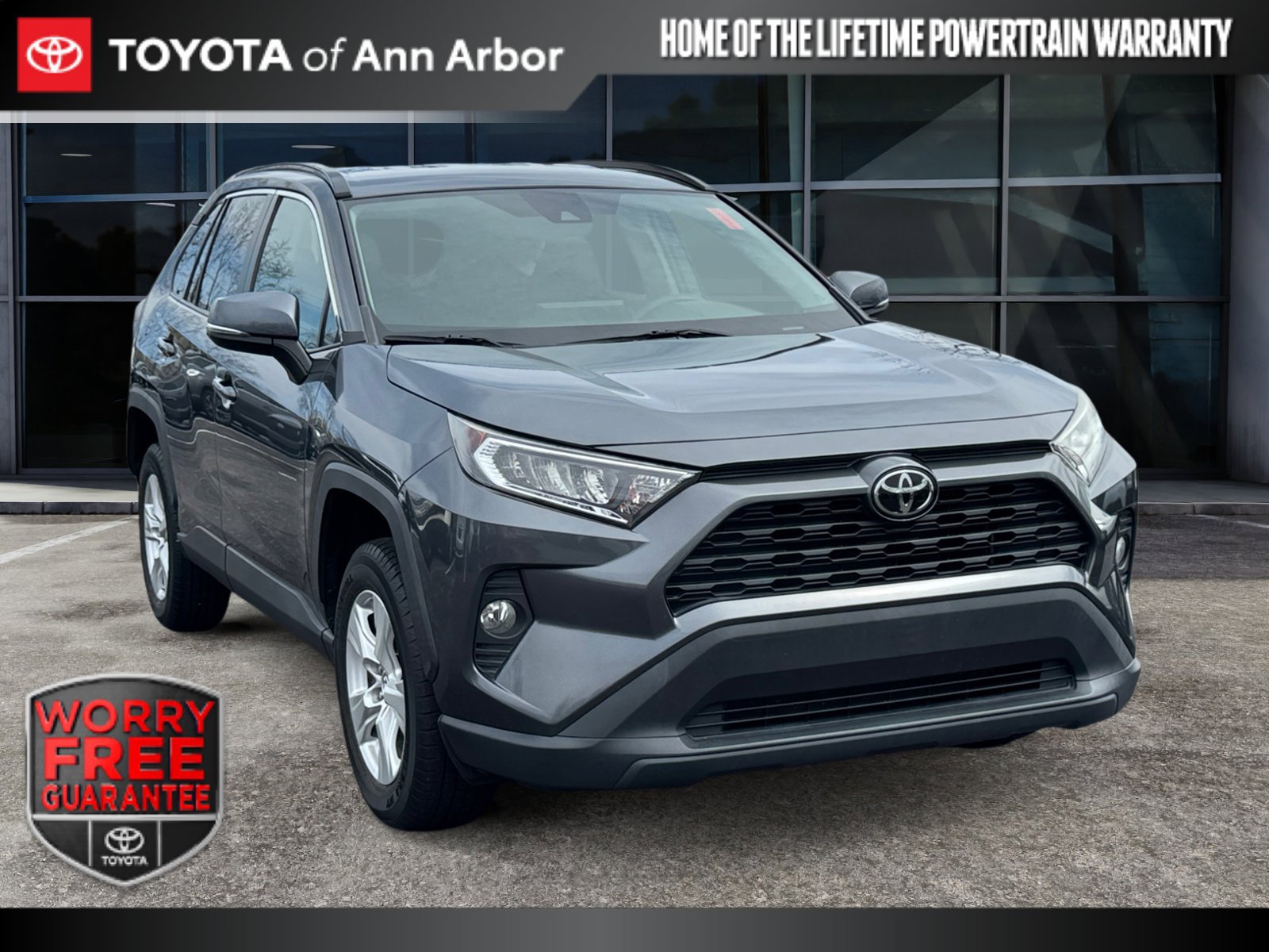 Used 2021 Toyota RAV4 XLE FWD image 1