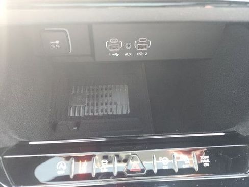 New 2026 Jeep Grand Wagoneer 4WD image 9