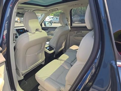 Used 2026 Volvo XC90 B6 Ultra AWD/4WD image 5
