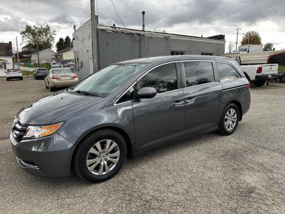 Used 2016 Honda Odyssey SE