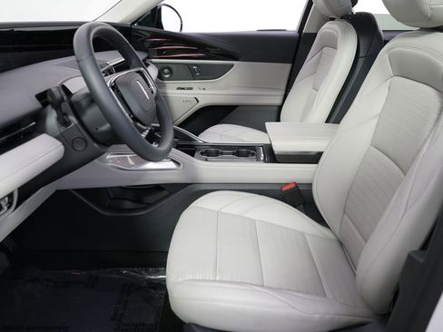 New 2026 Lincoln Nautilus Reserve AWD/4WD image 13