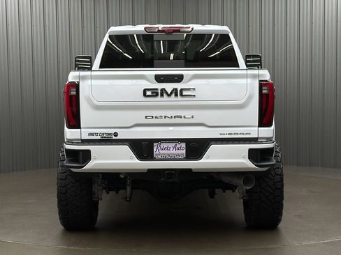 Used 2026 GMC Sierra 3500 Denali Ultimate AWD/4WD image 4