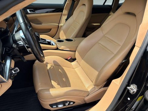 Certified 2018 Porsche Panamera 4S AWD/4WD image 5