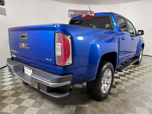 Used 2018 GMC Canyon SLE w/ SLE Convenience Package image 3