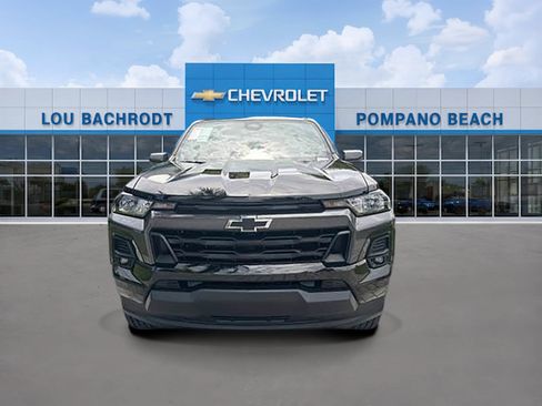 Used 2024 Chevrolet Colorado LT w/ LT Convenience Package RWD image 3