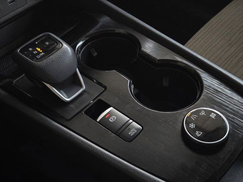 Certified 2023 Nissan Rogue SV AWD/4WD image 22