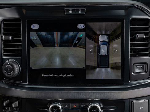 Used 2026 Ford F450 Platinum w/ FX4 Off-Road Package image 25