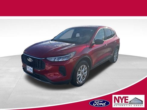 Used 2025 Ford Escape Active w/ Cold Weather Package image 1