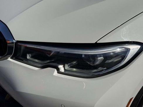 Used 2019 BMW 330i xDrive Sedan w/ Convenience Package AWD/4WD image 6