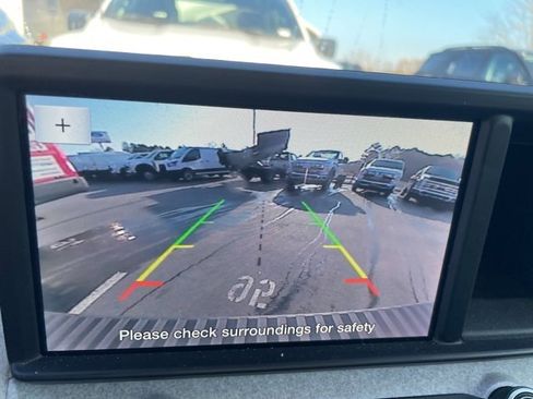 Used 2022 Ford Maverick XLT image 13