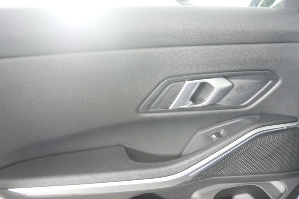 Certified 2026 BMW 330i Sedan RWD image 13