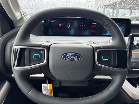 New 2026 Ford Expedition Max Active image 30