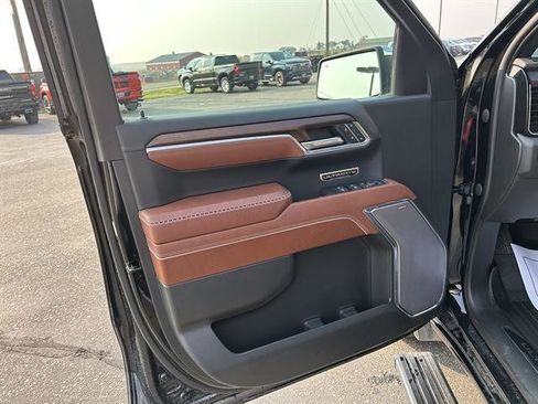 Used 2023 GMC Sierra 1500 Denali Ultimate AWD/4WD image 13