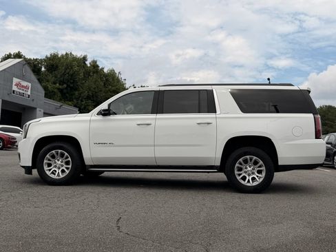 Used 2017 GMC Yukon XL SLT AWD/4WD image 2