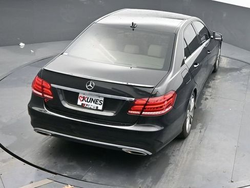Used 2016 Mercedes-Benz E 350 4MATIC Sedan image 38