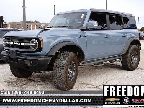 Used 2024 Ford Bronco Outer Banks image 4