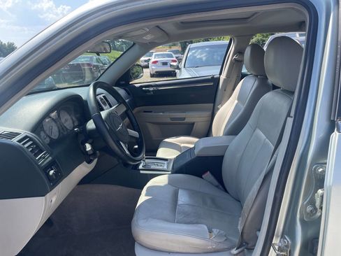 Used 2006 Chrysler 300 Touring w/ Sound Group image 10