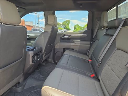 Used 2024 Chevrolet Silverado 1500 ZR2 w/ Technology Package AWD/4WD image 29