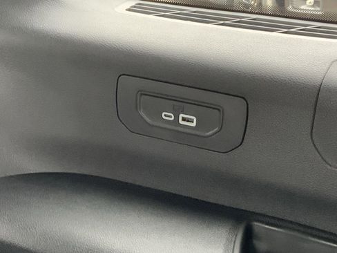 Used 2024 Jeep Grand Cherokee L Altitude AWD/4WD image 58