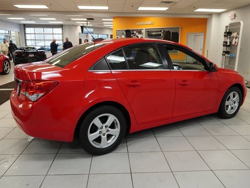 Used 2015 Chevrolet Cruze LT image 11