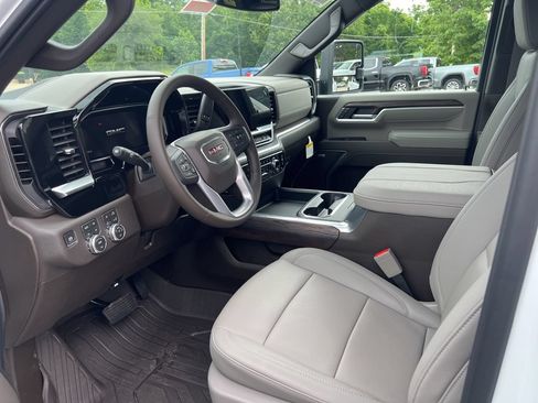 New 2026 GMC Sierra 3500 SLT w/ SLT Convenience Package AWD/4WD image 13