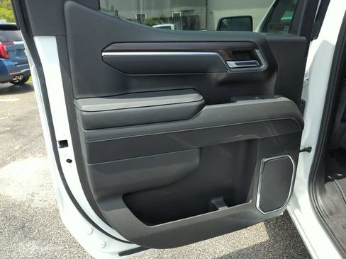 Used 2024 GMC Sierra 1500 SLT AWD/4WD image 26