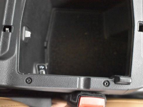 Used 2021 Jeep Wrangler Unlimited Sahara image 25