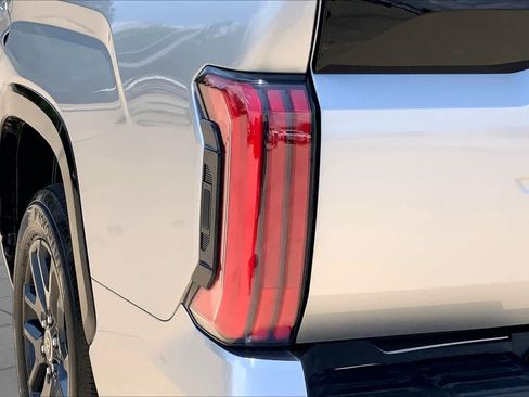 Used 2022 Toyota Tundra Platinum RWD image 27